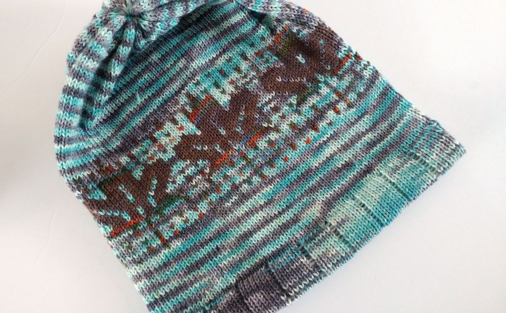 knitted maple leaf hat by Lori Law
