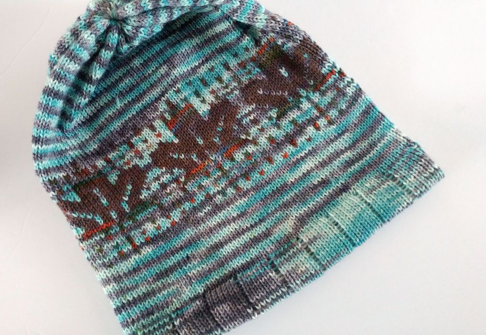 knitted maple leaf hat by Lori Law